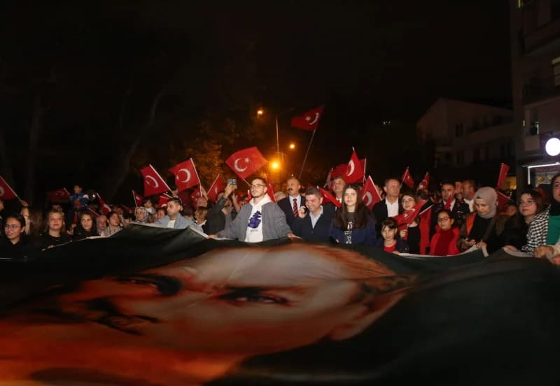 Gölcük'te Cumhuriyet Coşkusu!