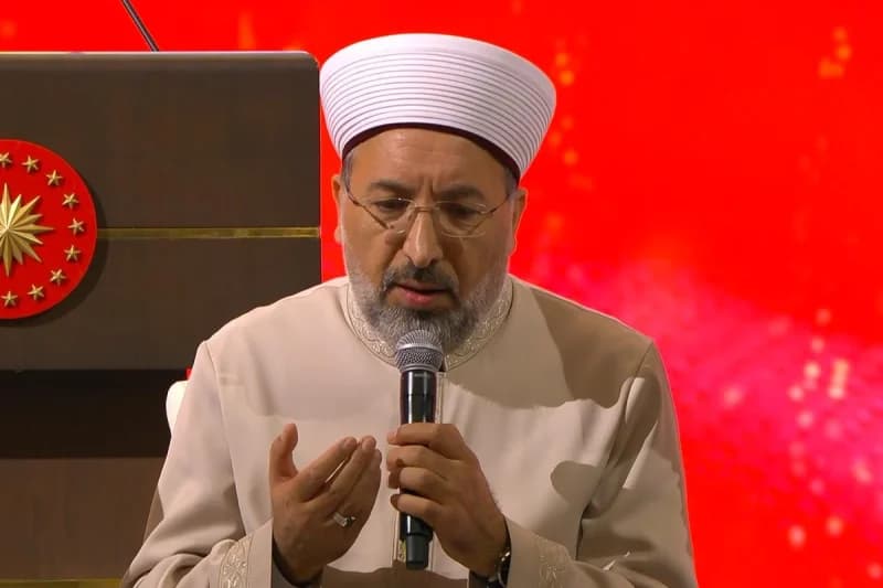 Diyanet'in Cuma Hutbesi: Aile Yapımız Tehdit Altında!