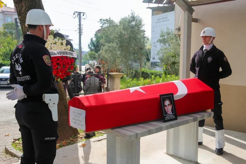 Derince'de Emekli Başkomiser Azam Taban'a Veda!