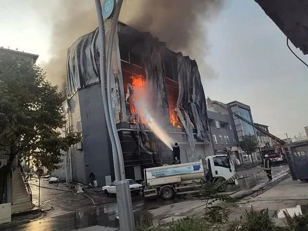 Dilovası'nda kozmetik fabrikası yangını: 7 ölü!