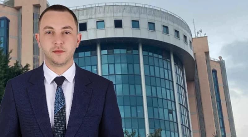 İzmit'te Mide Bulandıran Siyaset!