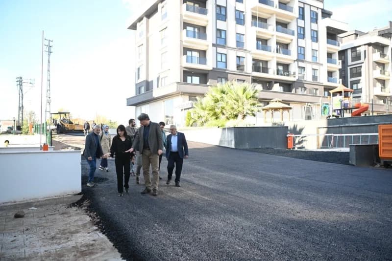 Kartepe'de Asfalt ve Parke Çalışmaları Tam Gaz!