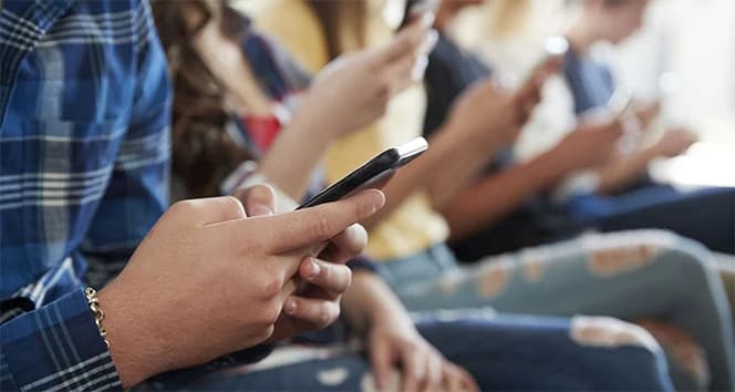 Cep Telefonu Aboneliklerinde Yeni Dönem: Düzenleme Yolda!