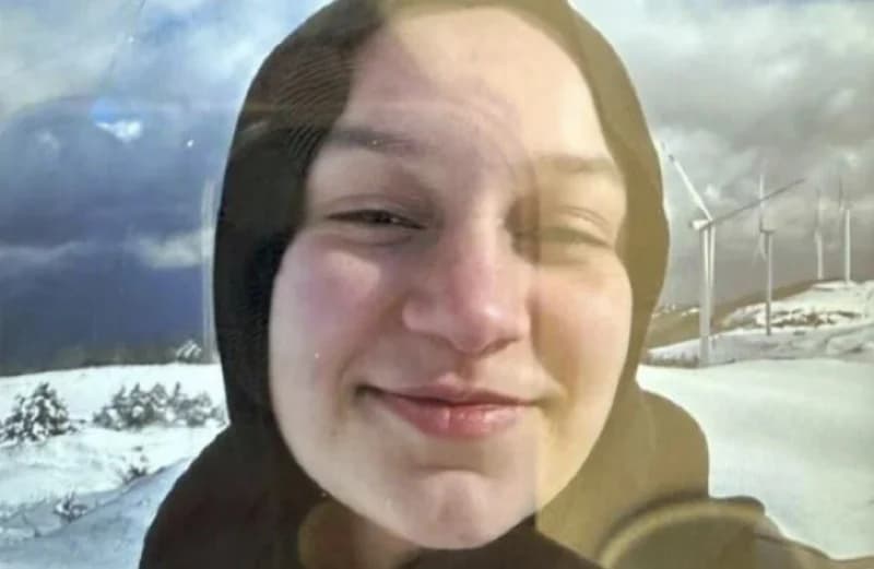 Gebze'de Enkazdan Sağ Çıkarılan Tek Kişi: Dilara Bilir!