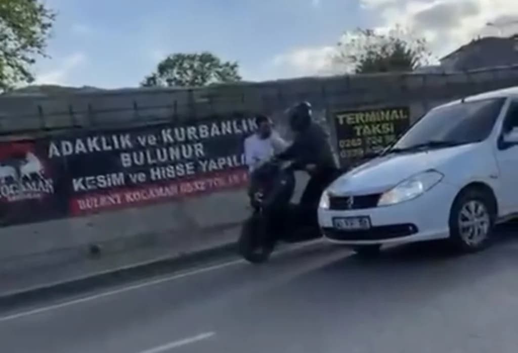 Gölcük'te korna kavgası çıktı!