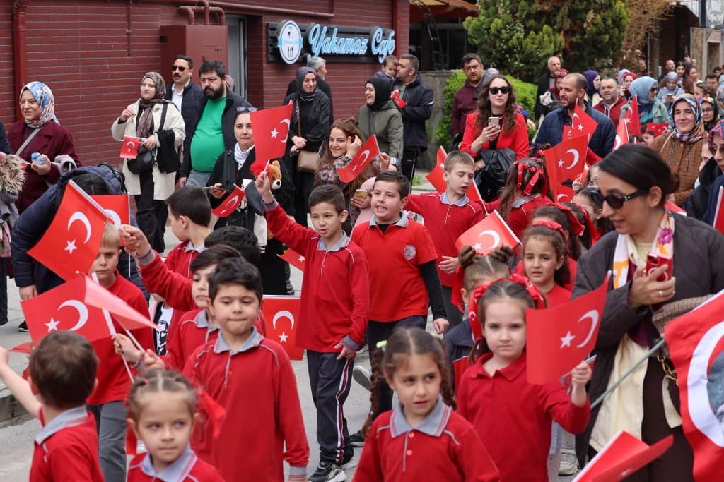 Karamürsel'de 23 Nisan Bayramı Coşkusu