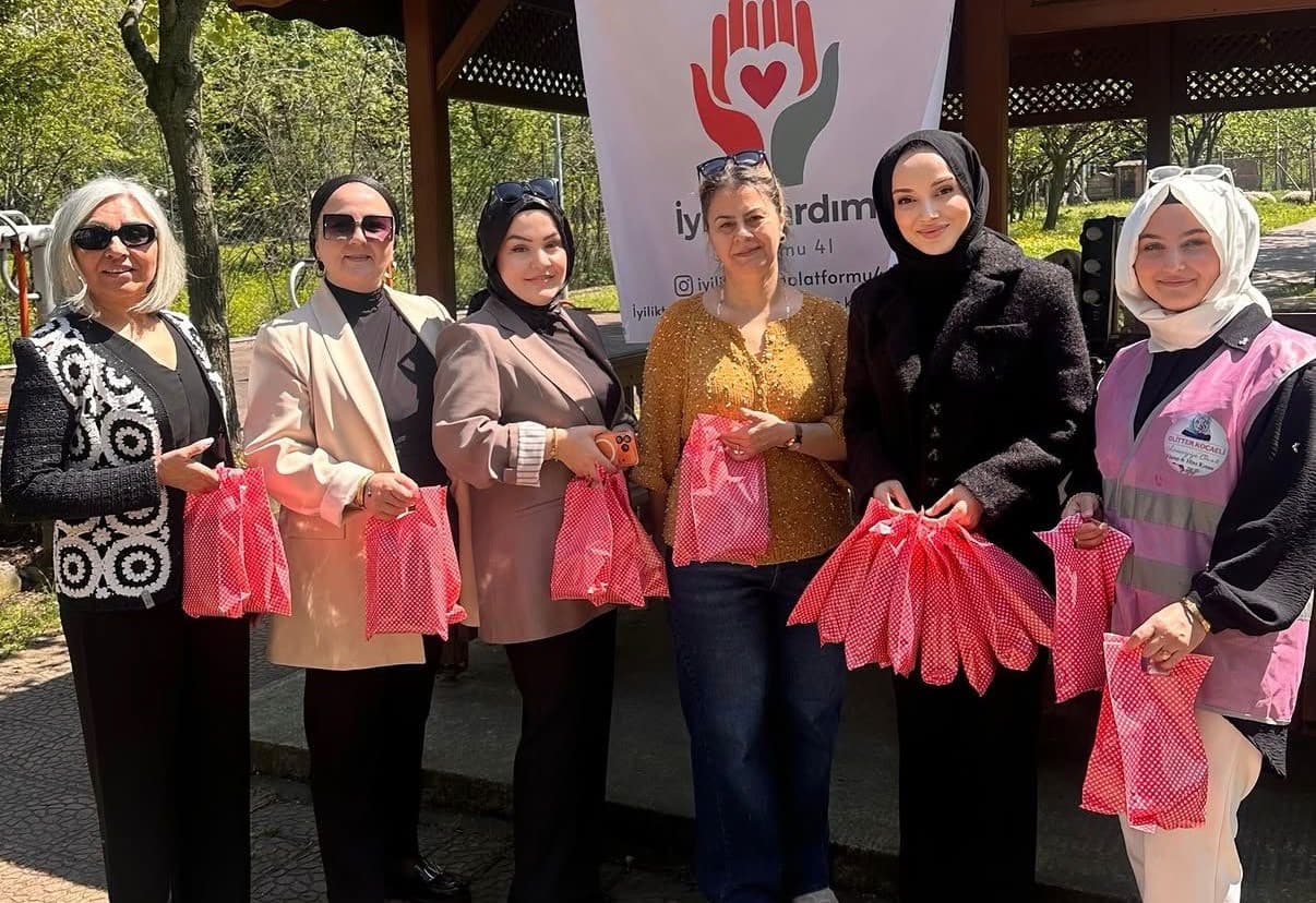 KARTEPE’DE ANLAMLI MORAL ZİYARETİ