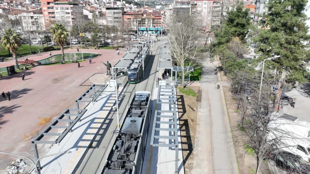 Akçaray tramvay hattında kapasite artırılıyor: Tek seferde 600 yolcu!