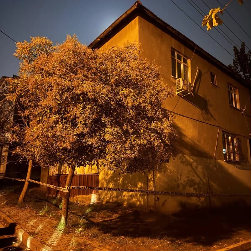 Gebze'de 3 Ailenin Yaşadığı Bina Tahliye Edildi!