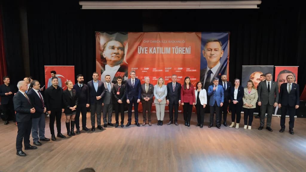 CHP Darıca'da yeni üyelerle güçlendi