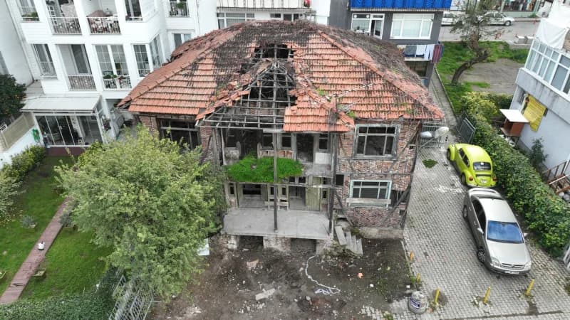 Gölcük'te Tarihi Yapı Kütüphane Oluyor!