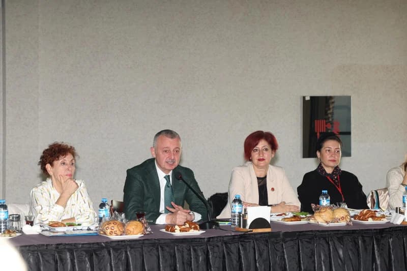 Başkan Büyükakın: "Büyüklerimiz, şehrimizin hazineleridir"