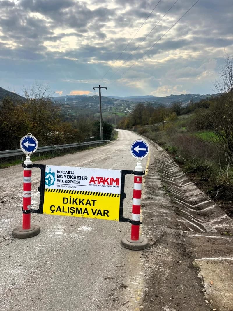 Kocaeli'de V Kanal Temizliği ile Yollar Güvende!