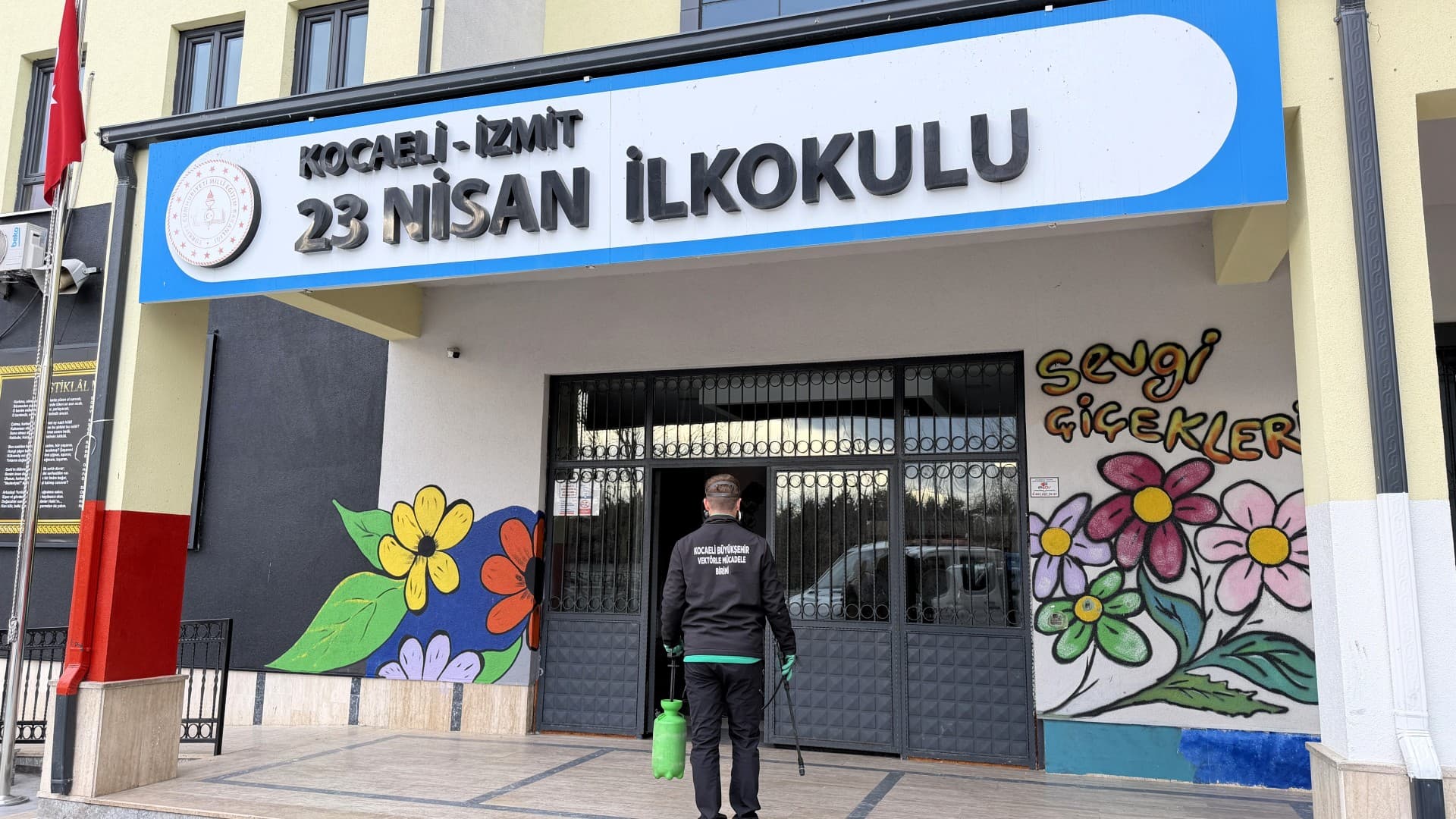Kocaeli'de 689 Okul İlaçlandı!