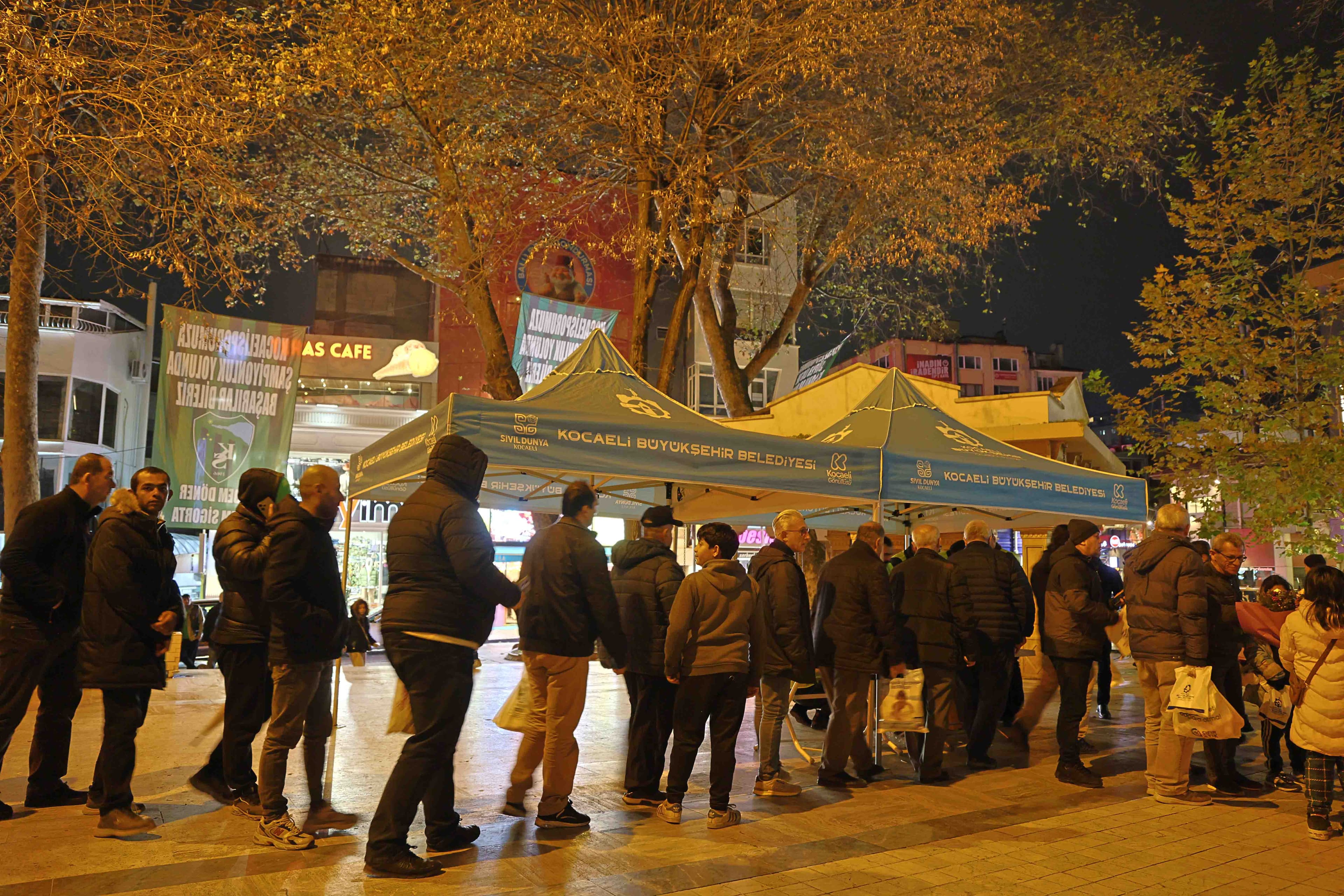 Kocaeli'de Kandil Geleneği Yaşatıldı!