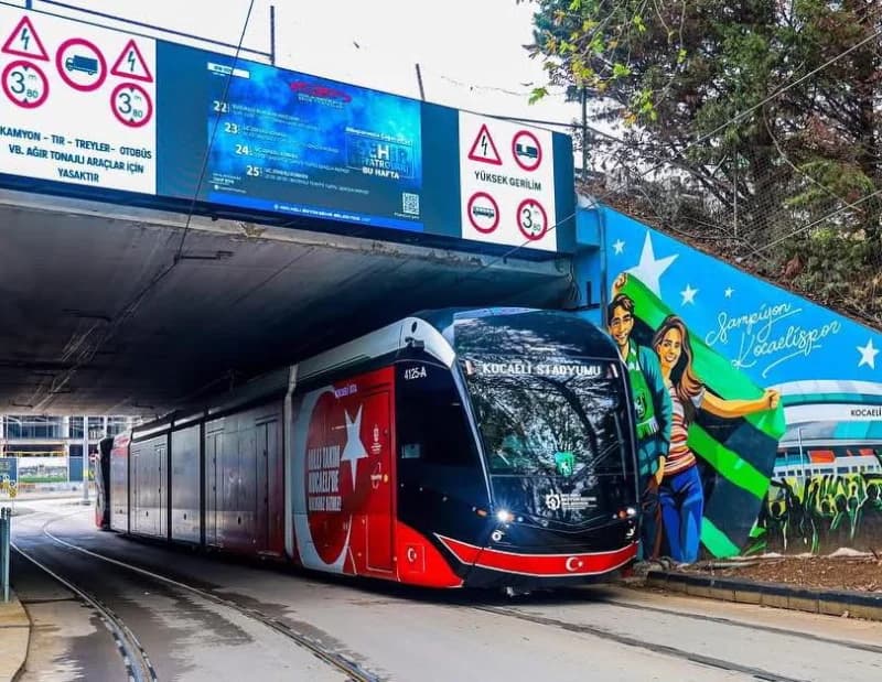Kartepe tramvayında ilk kepçe vuruldu!