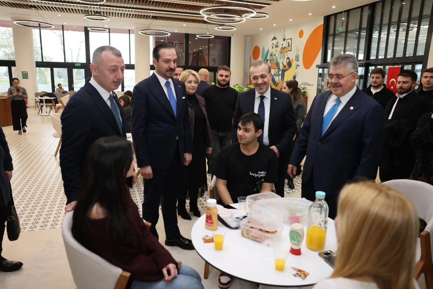 Kürşad Zorlu'dan Büyükakın'a Tebrik!