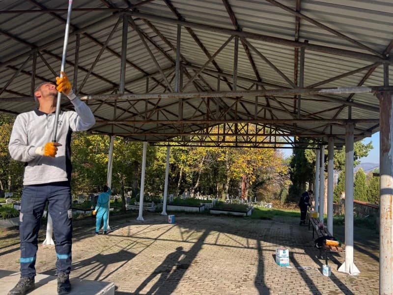 Kocaeli'de Mezarlıklarda Kesintisiz Çalışma!