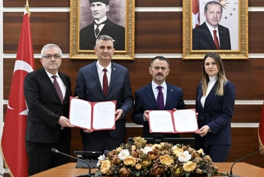 Gölcük'e Aile Sağlığı Merkezi: Protokol İmzalandı