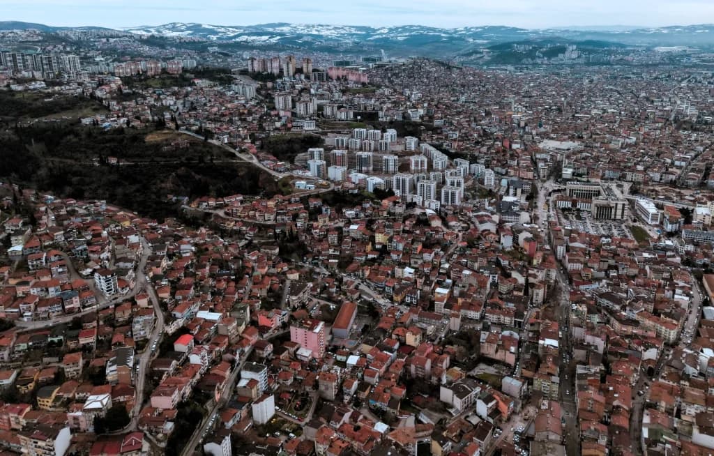 İzmit'te kentsel dönüşümde yeni adım: Veliahmet ve Hacıhızır'da süreç hızlanıyor