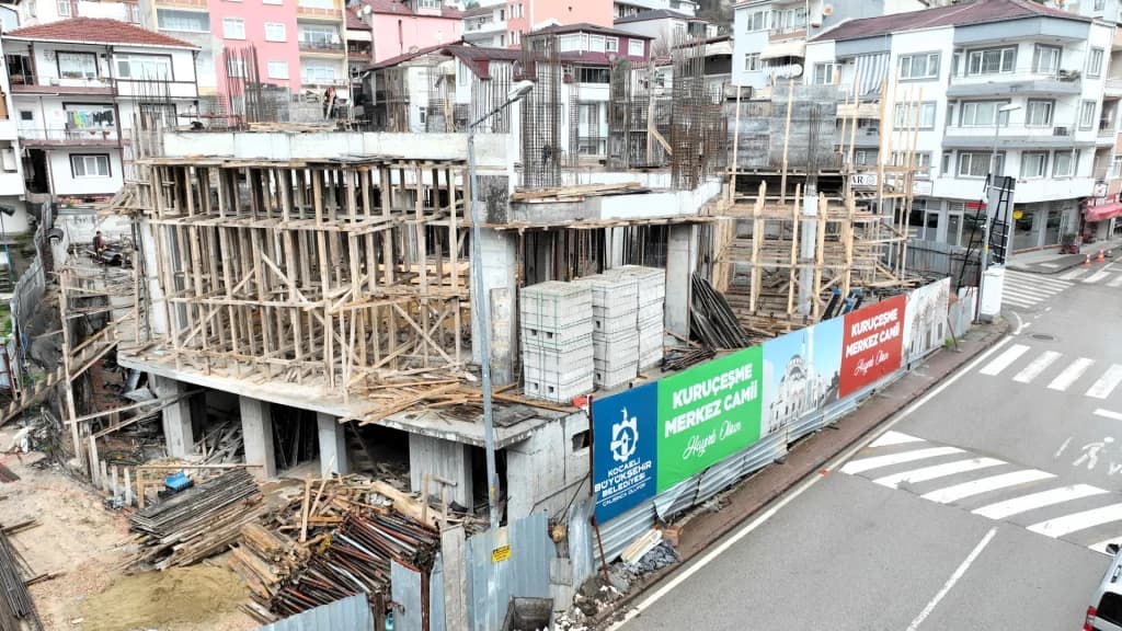 Kuruçeşme Merkez Camii inşaatında sona yaklaşıldı