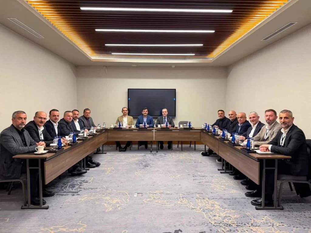 AK Parti Doğu Marmara Stratejisi Kocaeli'de Ele Alındı