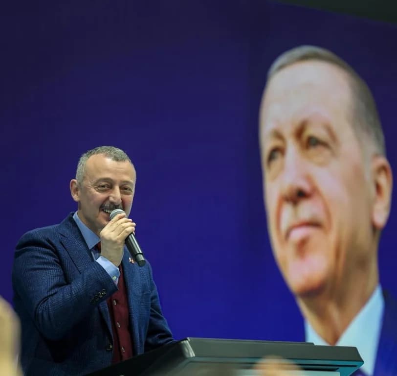 AK Parti'nin Kocaeli İftarında 3 Bin Kişi Bir Araya Geldi