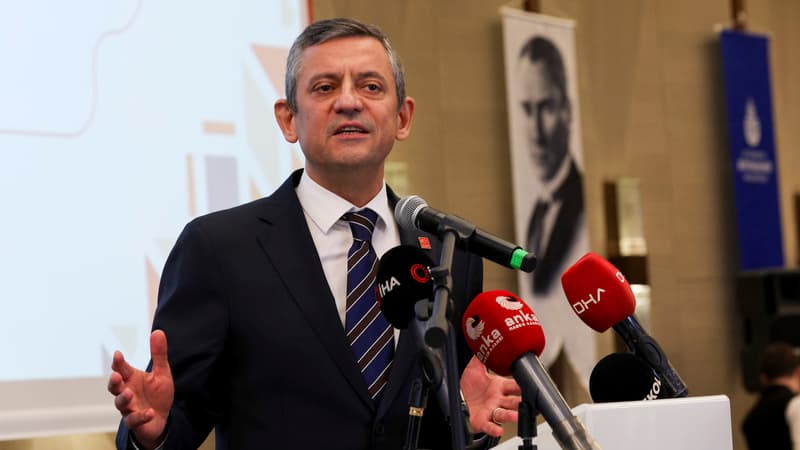 Özgür Özel: Emekli Nöbeti AKP'ye Bağlı!