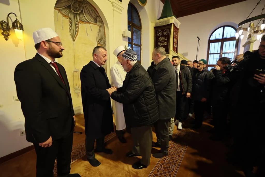 Başkan Büyükakın'dan bayram dileği: Barış ve huzur
