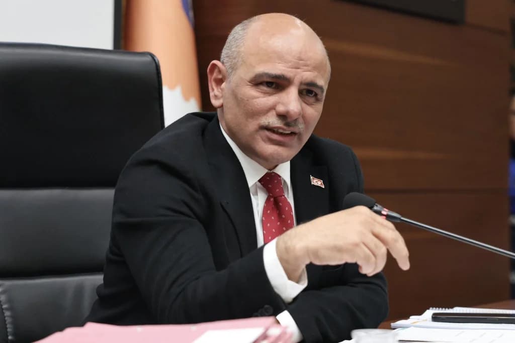 Başkan Söğüt: Çamur at izi kalsın siyaseti
