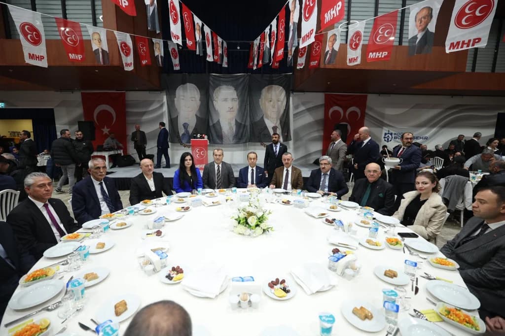 Büyükakın, MHP Kocaeli'nin iftar programına katıldı