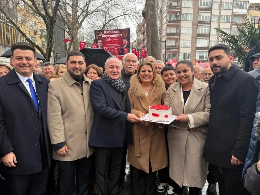 CHP Kocaeli Örgütü İzmit'te bayramlaştı