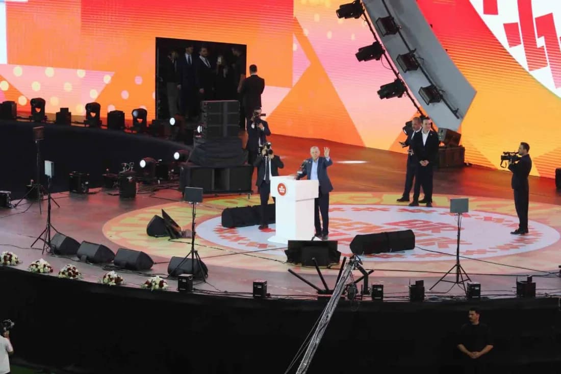 Cumhurbaşkanı Erdoğan’dan gençlere: "Kifayetsizlere asla prim vermeyin"