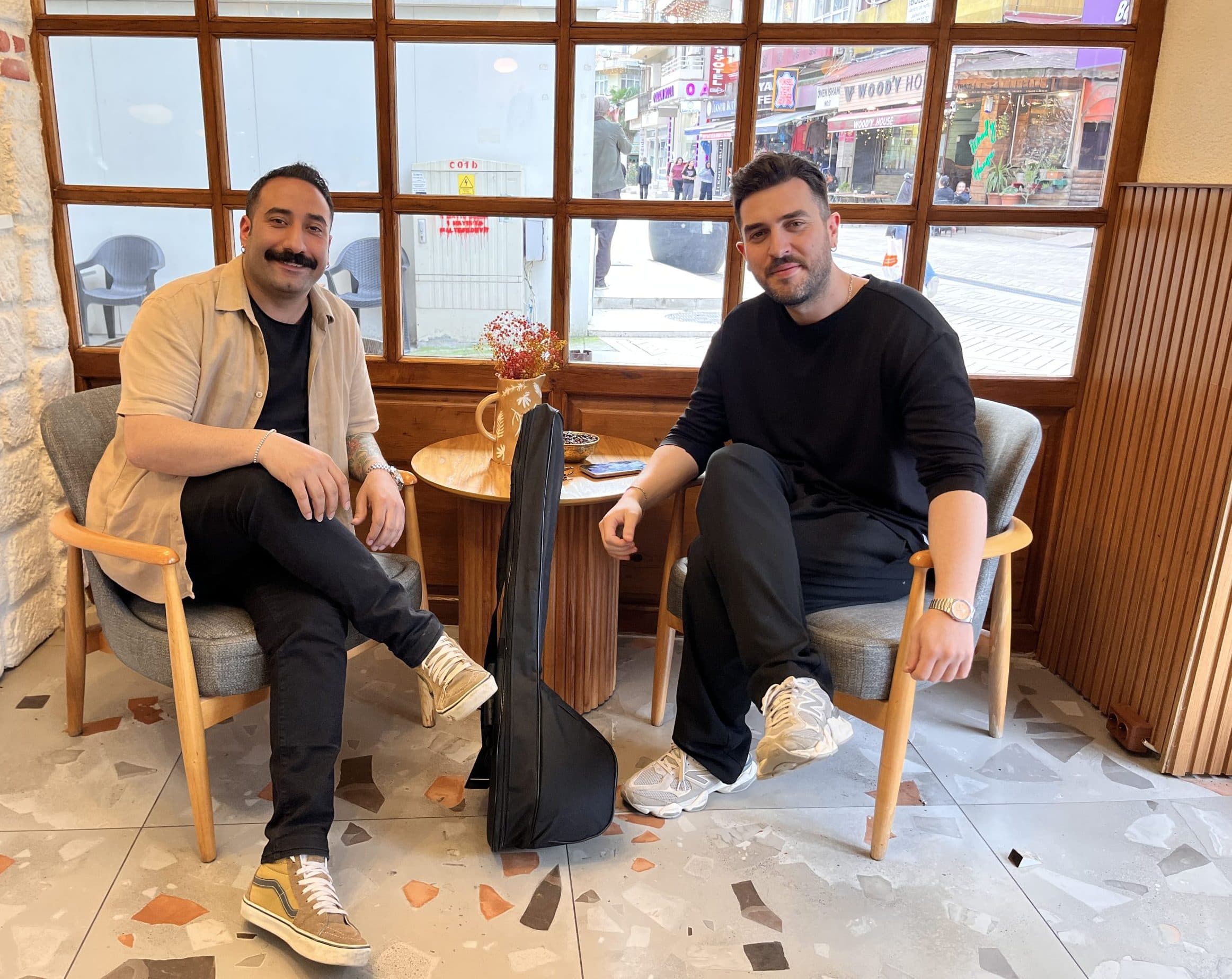 DENİZ ARSLAN VE FIRAT NAR’DAN İLK KONSER: “MÜZİK BİZİM İÇİN HAYATIN TA KENDİSİ”