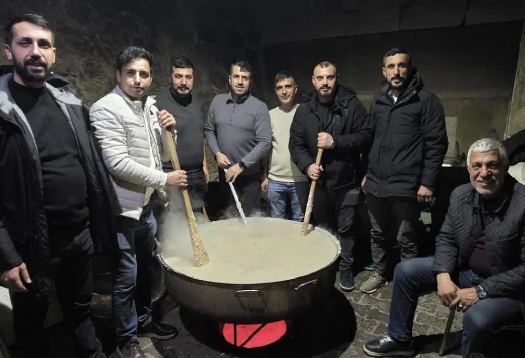 Dilovası'nda gelenek yaşatılıyor: Helise ikramı