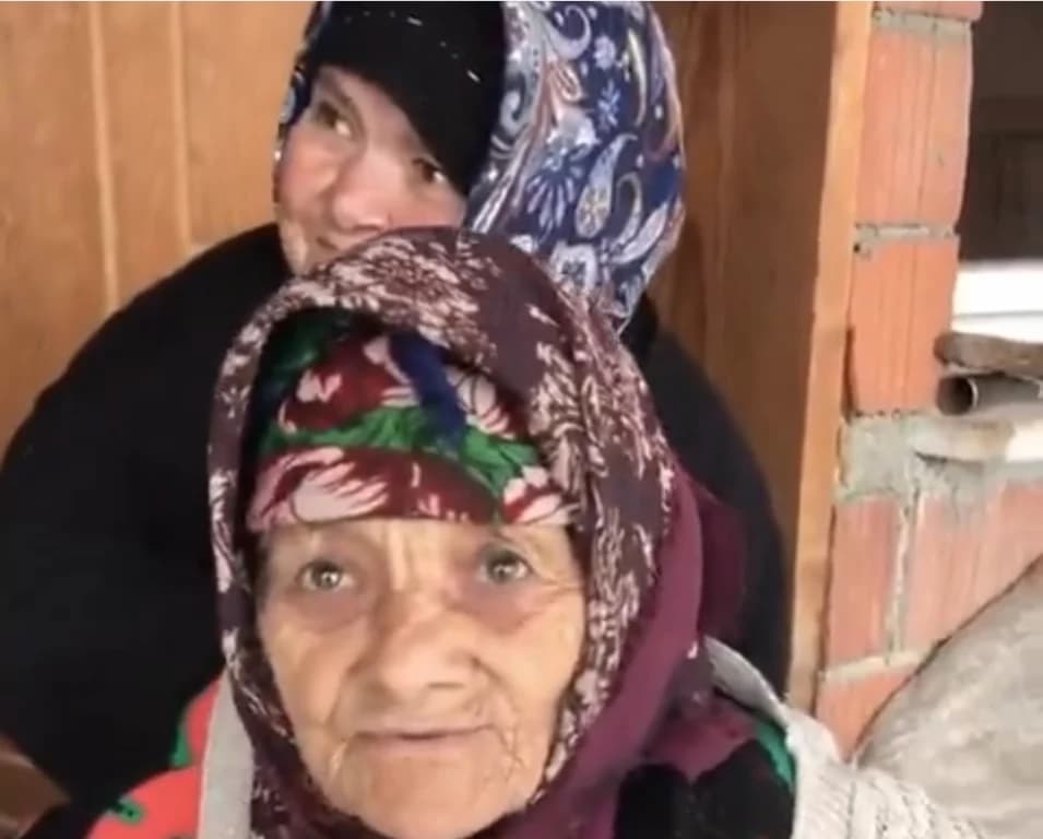 Elektrik Faturasını Ödeyen Çalışan Gönülleri Fethetti