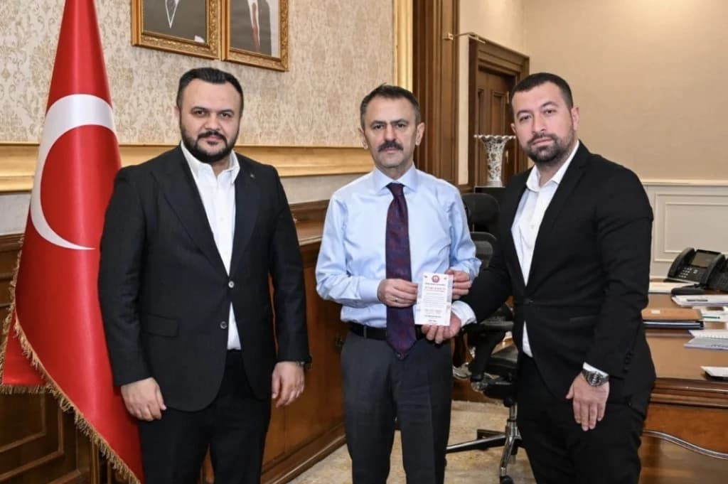Gebze Sivaslılar Derneği'nden Vali Aktaş'a İftar Daveti