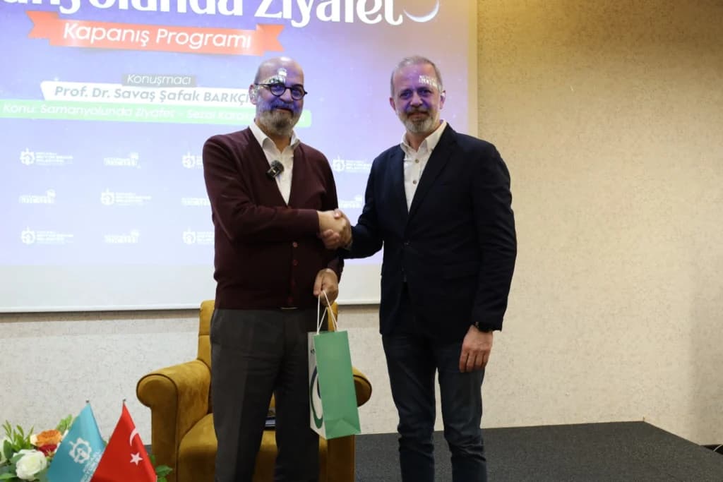 Gençler Sezai Karakoç'un 'Samanyolu'nda Ziyafet'i ile buluştu