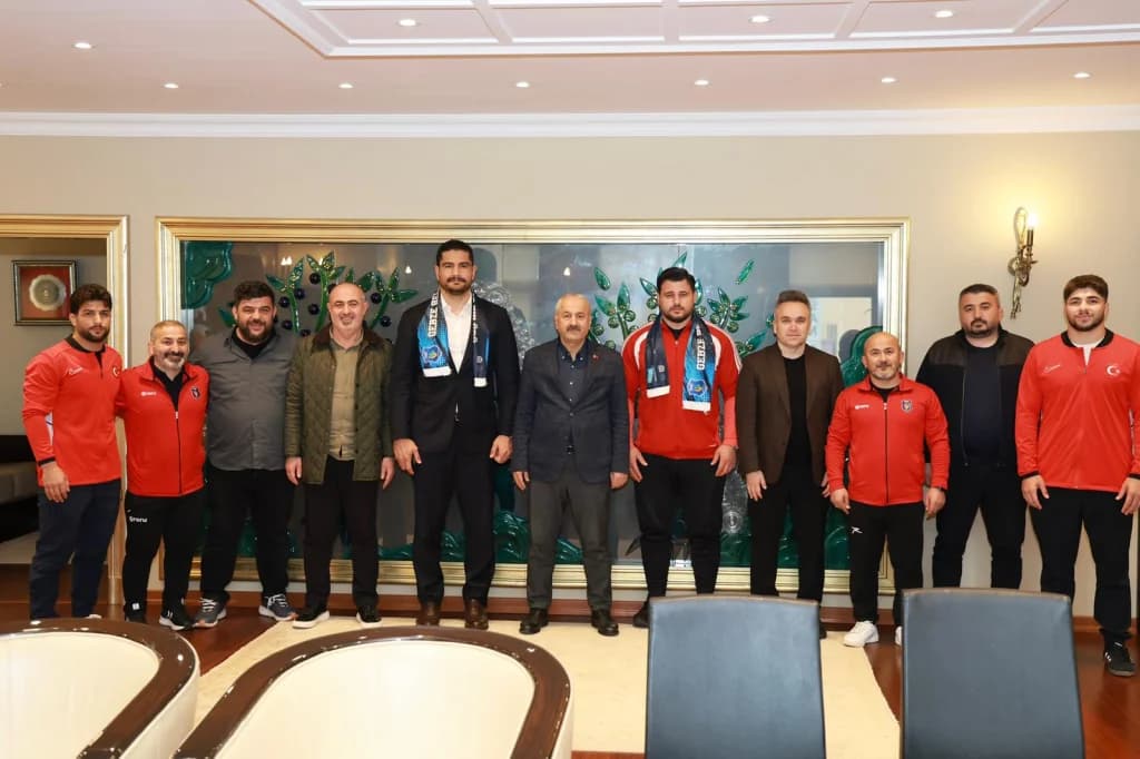 Güreş camiası Büyükgöz'le sporu konuştu
