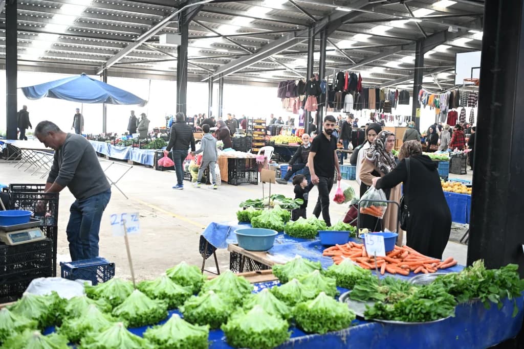 Kartepe'de semt pazarları bayram haftasına özel değişti