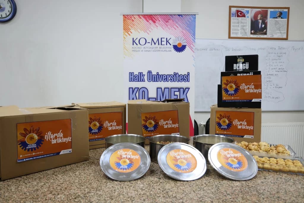 KO-MEK Hurması ihtiyaç sahibi sofralara bereket getirdi