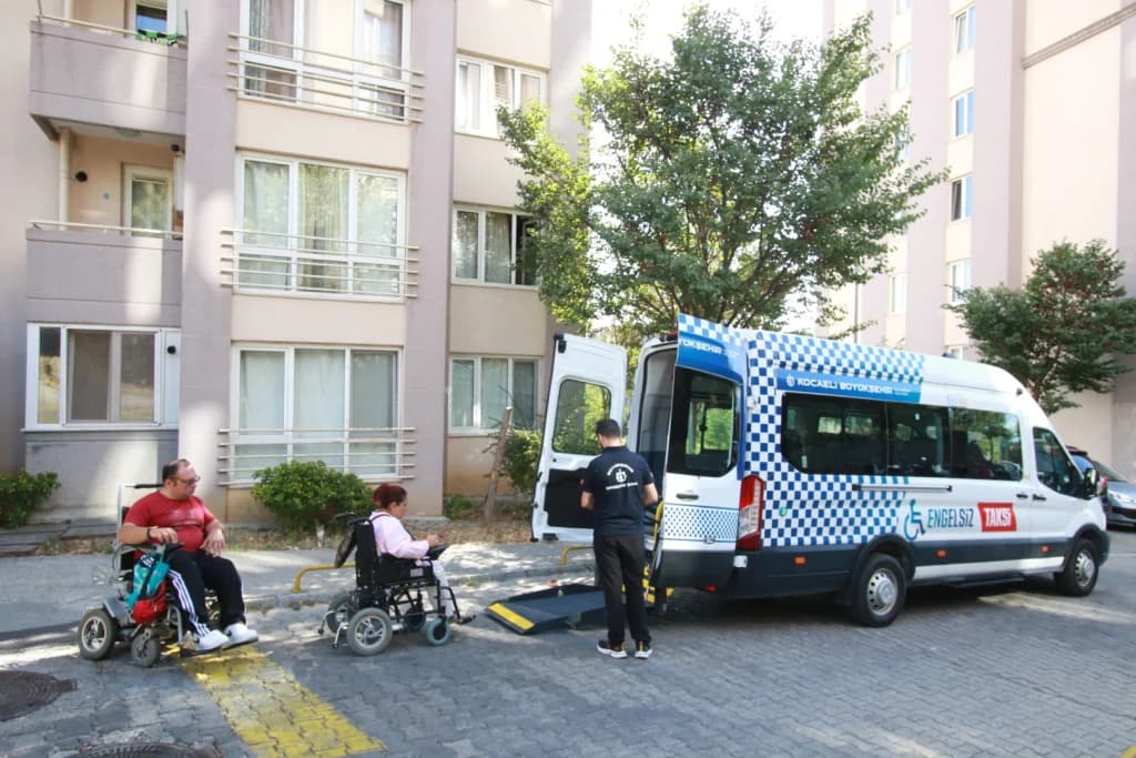 Kocaeli'de Büyükşehir'den engelsiz yaşam destekleri