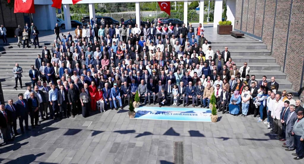 Kocaeli'de geleneksel bayramlaşma Kongre Merkezi'nde