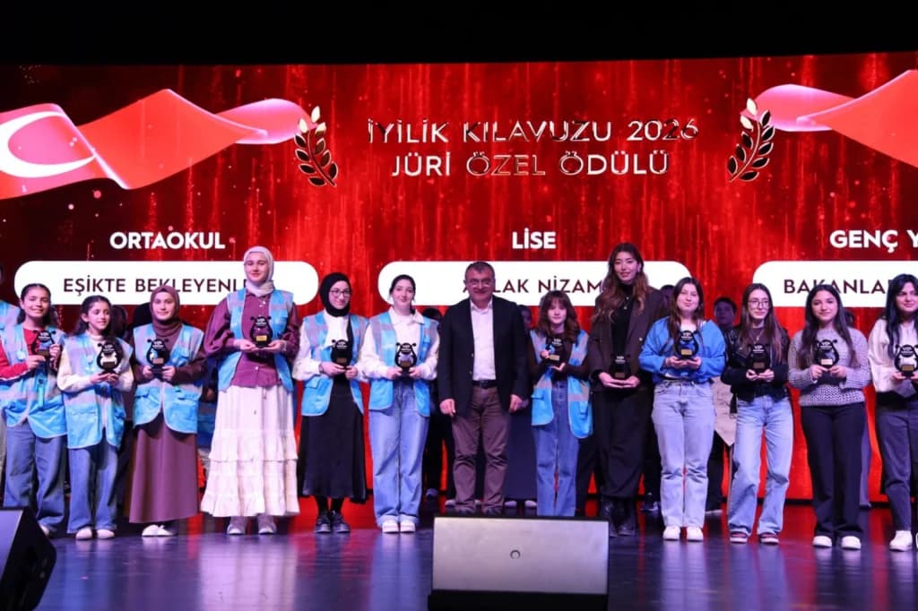 Kocaeli'de İyilik Kılavuzu ödülleri sahiplerini buldu