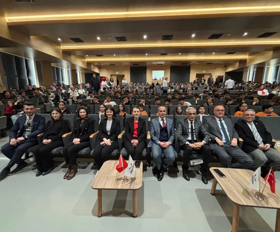Körfezim Eğitim Kurumları'nda Çanakkale Zaferi coşkusu