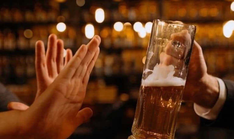 Meclis'e alkol düzenlemesi içeren kanun teklifi sunuldu