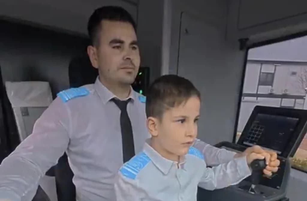 Minik Muhammet'in Vatmanlık Hayali Gerçek Oldu!