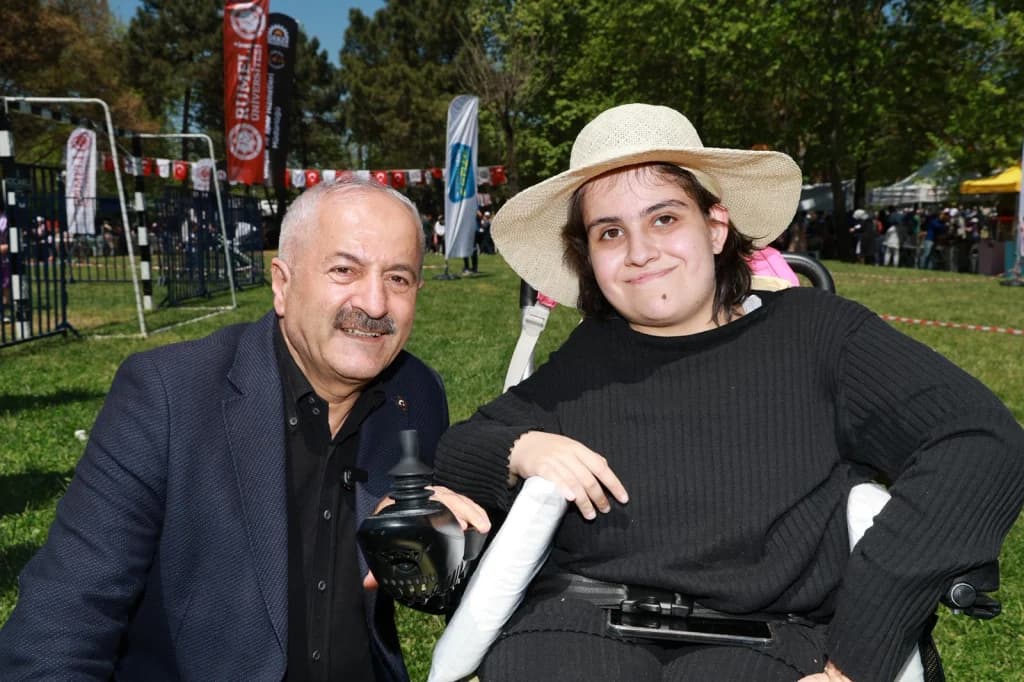 Özel Bireyler Enfest'te Coşkuyla Eğlendi