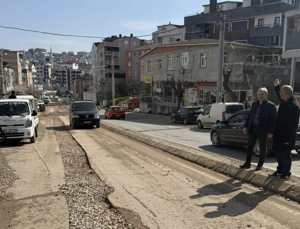 Saadet'ten Çayırova yol eleştirisi: Taş devri platosu mu?