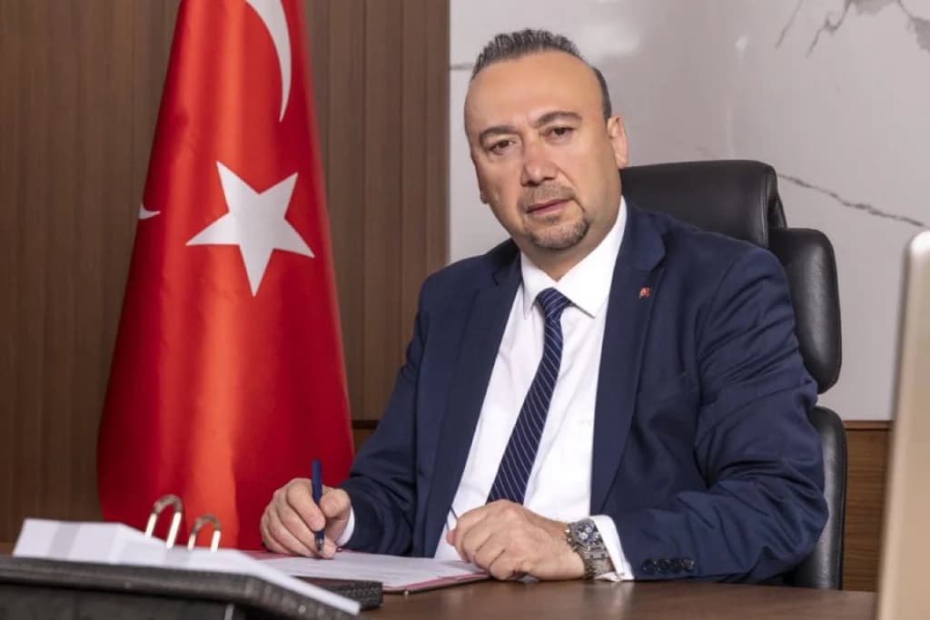 Uşak Belediye Başkanı Özkan Yalım Tutuklandı!